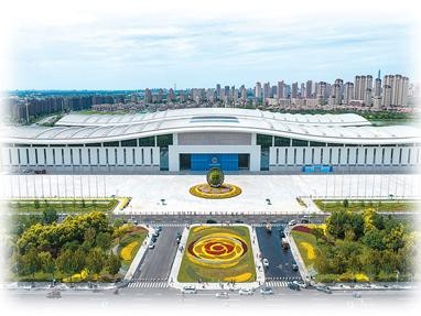 国际人士、外媒记者热议2025年上海合作组织峰会凝聚发展新共识——海河之滨见证和合（环球热点）